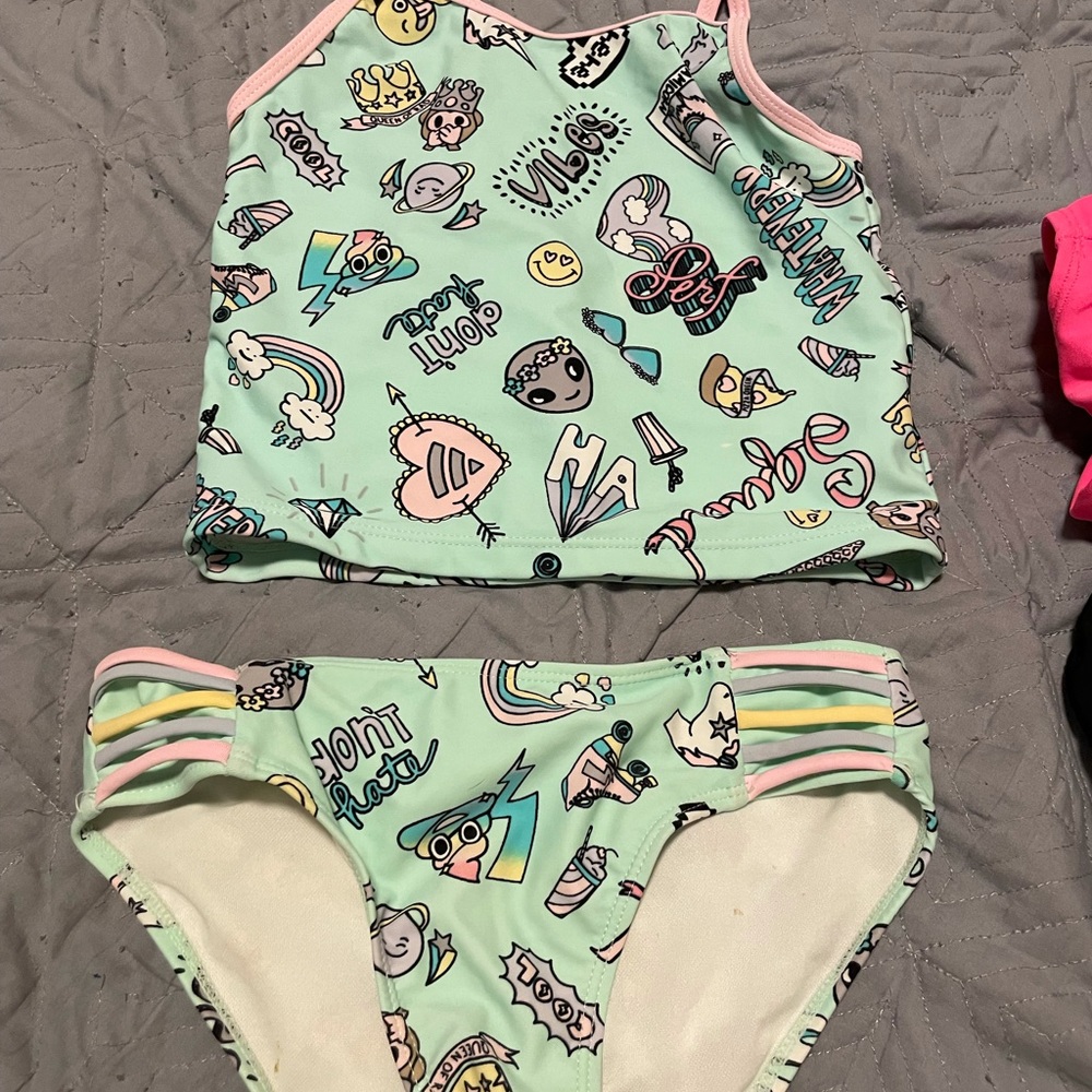 Girls bathing suits - Picture 7 of 10